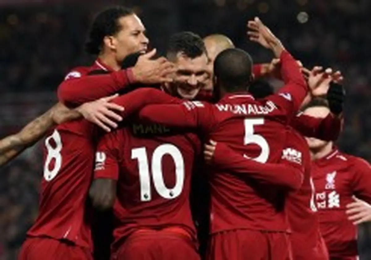 صدرنشینی در روز کریسمس؛ تضمین قهرمانی یا دلیل نگرانی؟