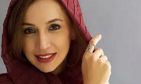 ویدئو/یلدای شبنم قلی خانی در کنار مادر و خواهرش