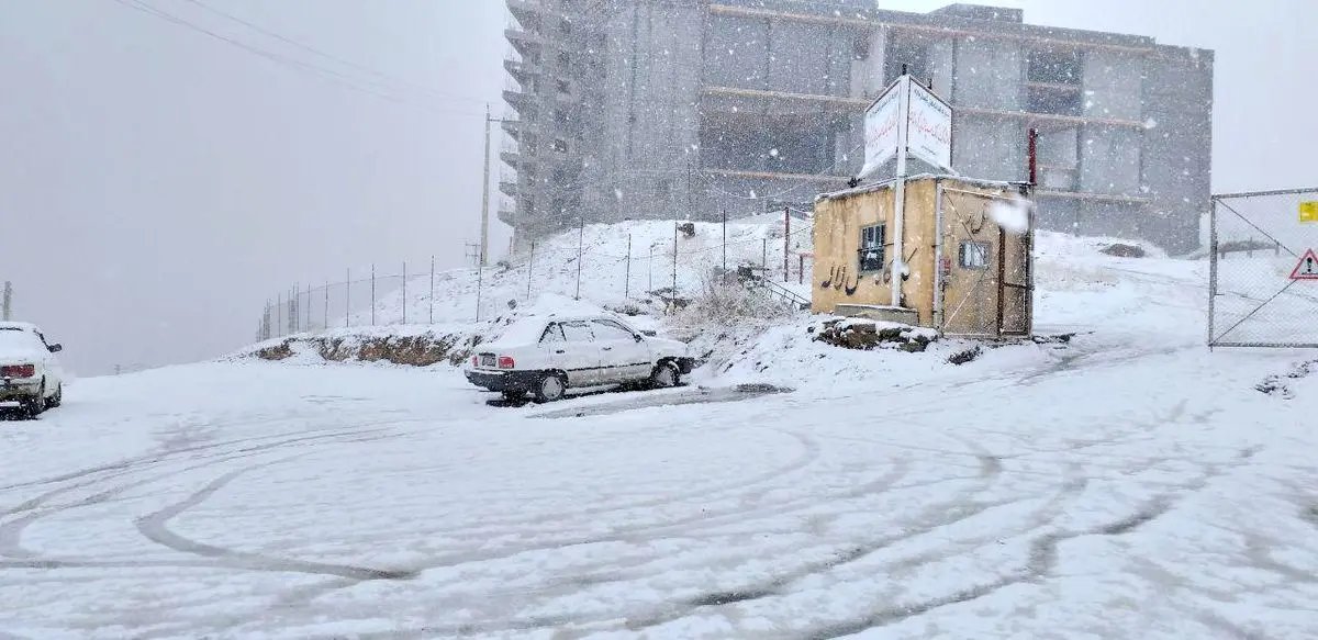 بارش برف در سنندج/عکس