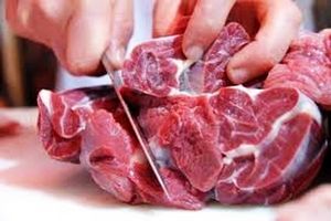 820 کیلوگرم گوشت وارداتی قاچاق در خرم آباد کشف شد
