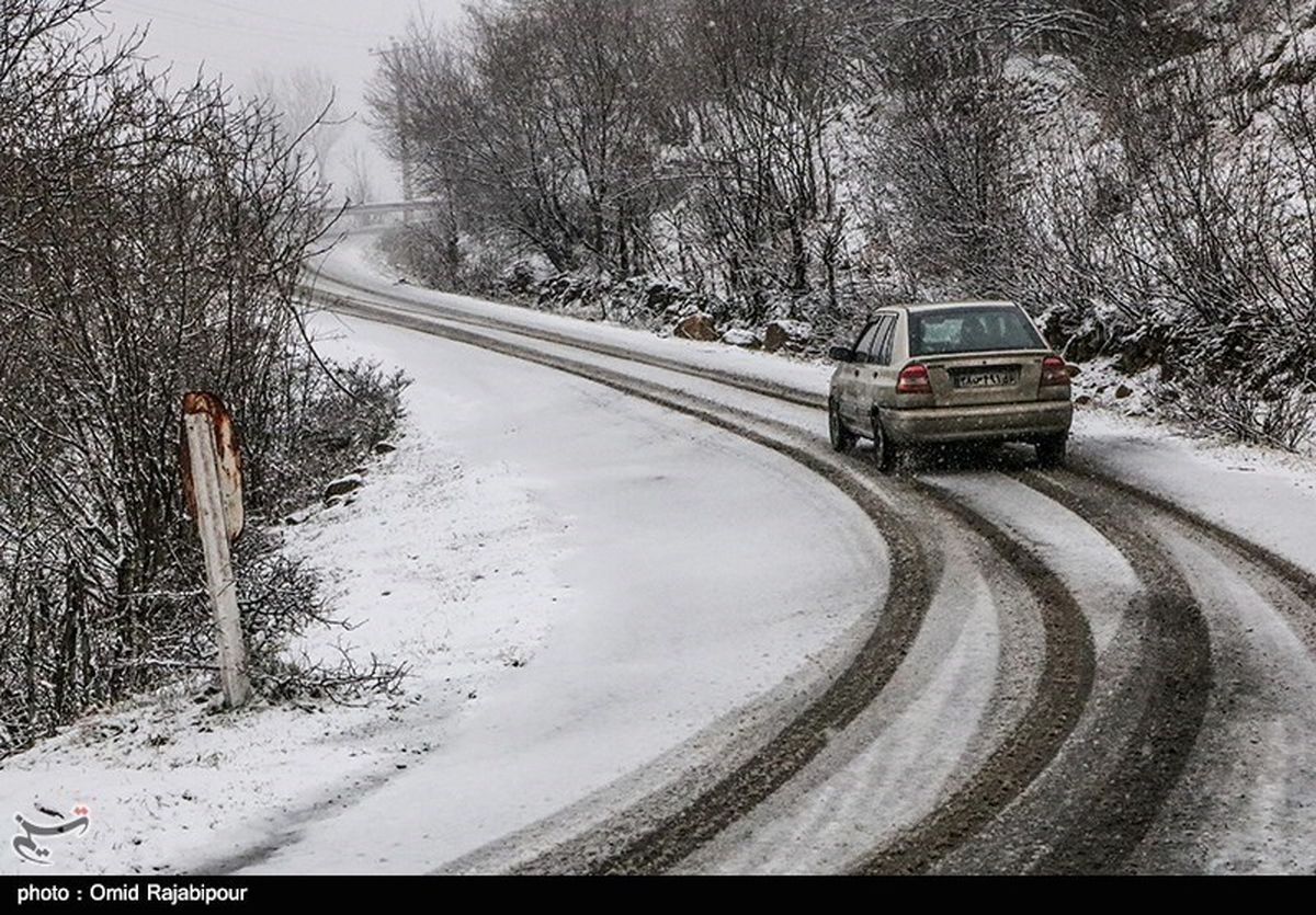 بارش برف و باران در ۱۶ استان/ تردد در محورهای کوهستانی فقط با زنجیر چرخ