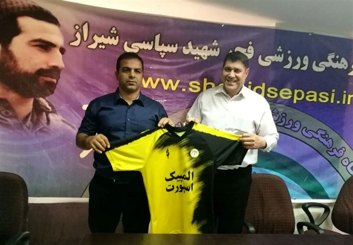 داود مهابادی رسماً سرمربی فجرسپاسی شد