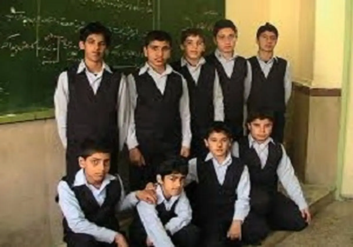 کسب رتبه زیر 100 در کنکور سراسری امسال توسط ۱۳ نفر از دانش آموزان مناطق زلزله زده