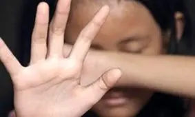 تجاوز وحشتناک پسر همسایه به دختر7 ساله با لوله آب !