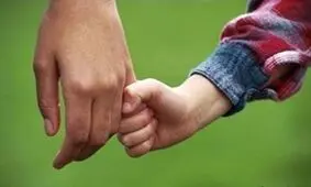 عوارض وابستگی شدید والدین به فرزندان