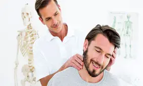 علت و عوامل گردن درد و درمان آن با فیزیوتراپی