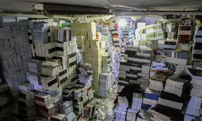 قاچاقچیان کتاب طلبکار هم هستند