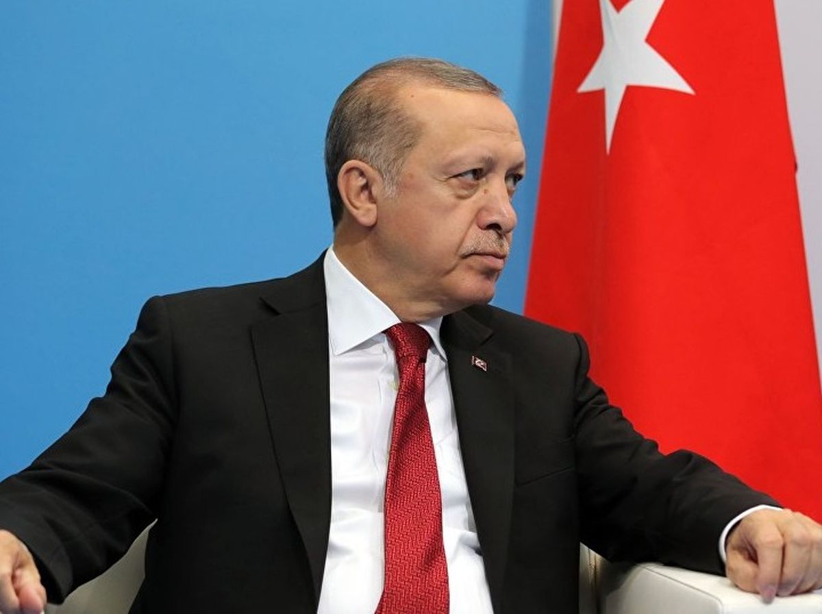 آیا ترکیه می‌تواند آمریکا را در دست راستش بگیرد و روس‌ها را در دست چپش؟ / اردوغان دچار جنون شده است