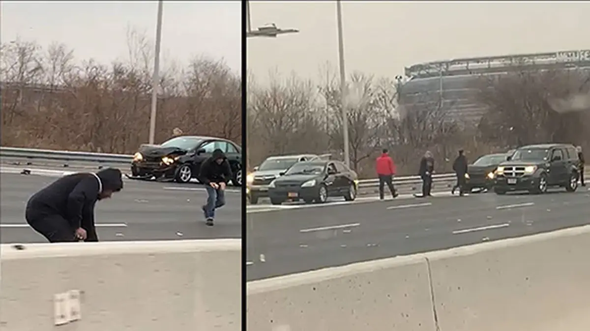 واژگون شدن ماشین حمل پول در آمریکا +فیلم