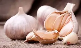 خواص سیر برای مو و طرز تهیه ماسک موی سیر برای تقویت مو