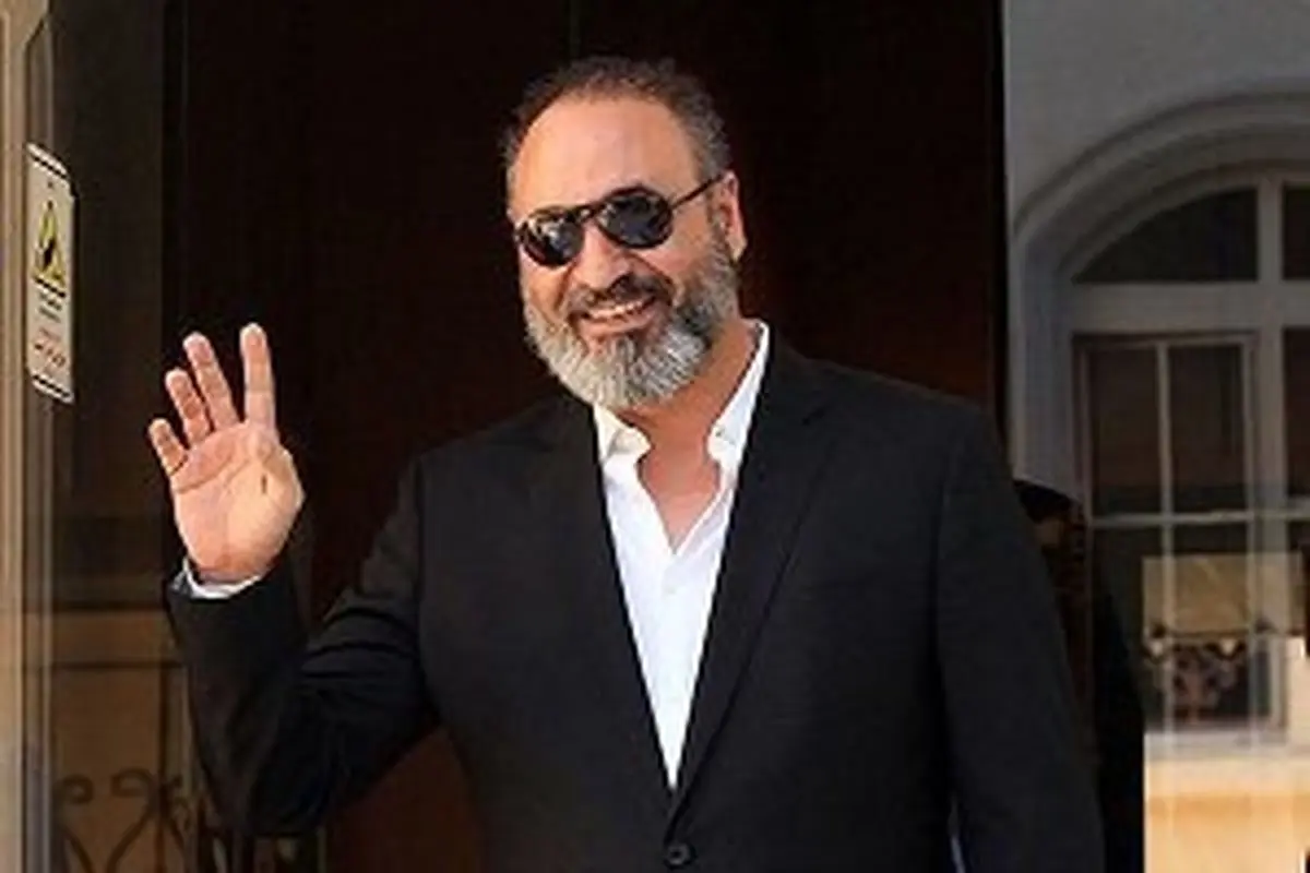 عکس جالب حمید فرخ‌نژاد کنار فرعون