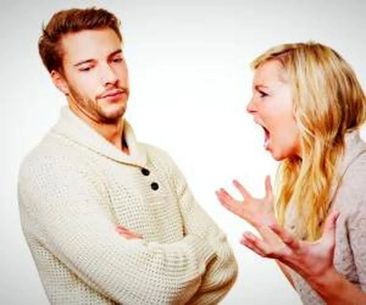۱۰ اشتباهات مردان که زنان را حرص می دهد