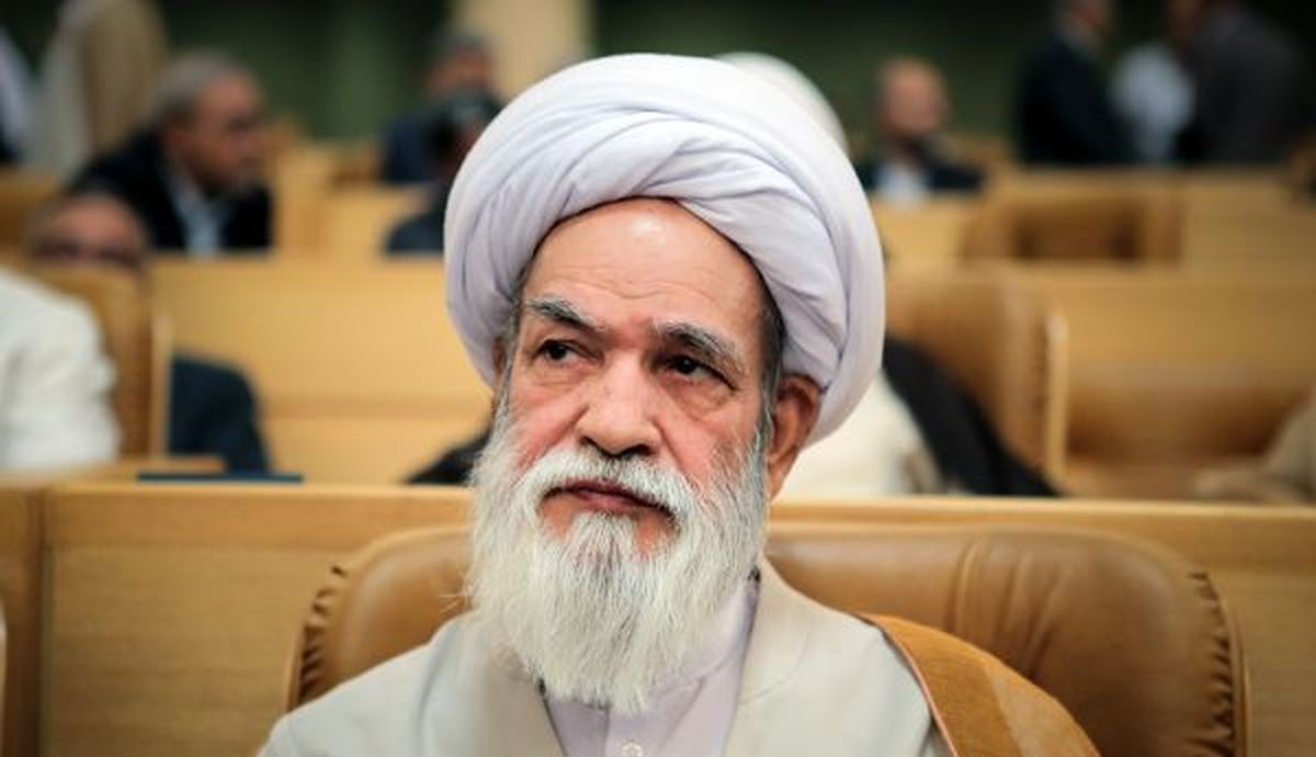 درباره ریاست مجمع با خلاء مواجه نیستیم/ رئیس مجمع باید مقبولیت شخصیتهای سیاسی را داشته باشد/ نباید اکنون دربباره رئیس بعدی قوه قضائیه گمانهزنی کنیم