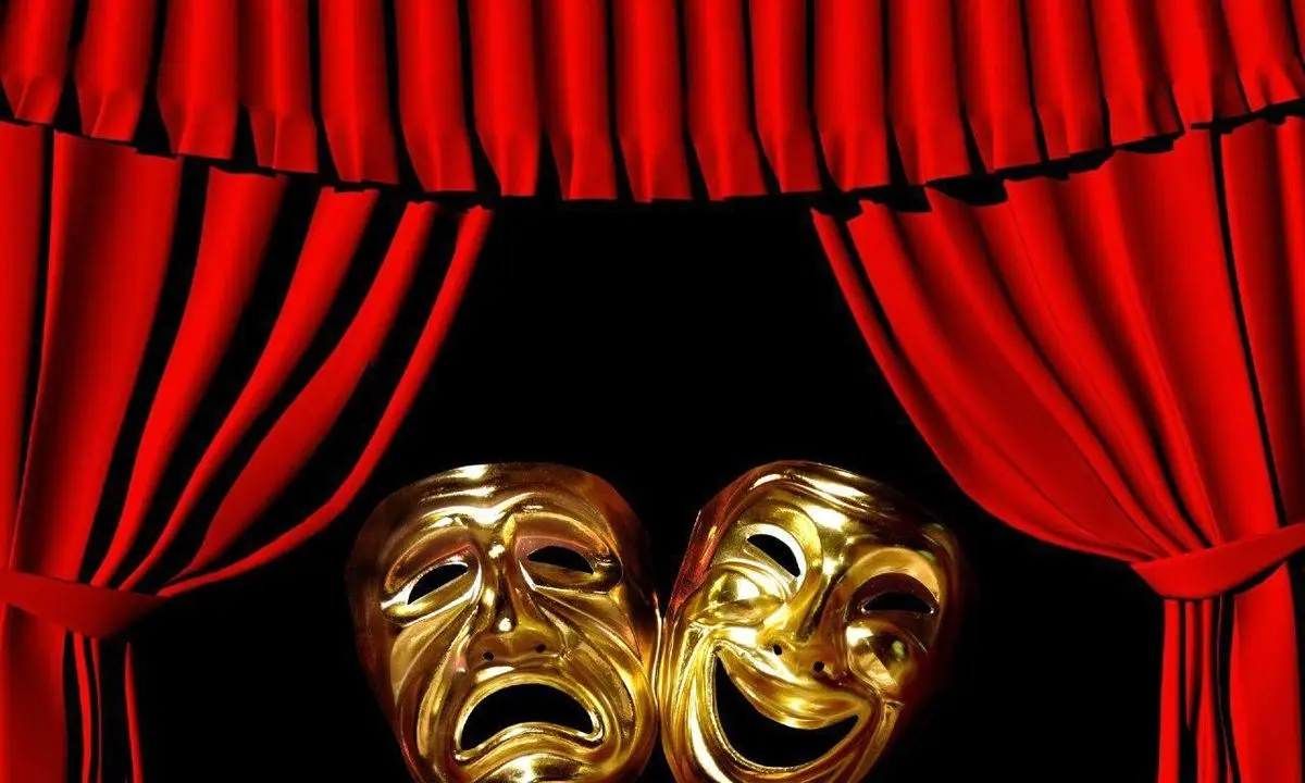 قیمت بالای بلیت تئاتر و اجرای آثار تکراری/وقتی تئاتر بدون سلبریتی نمی‌فروشد