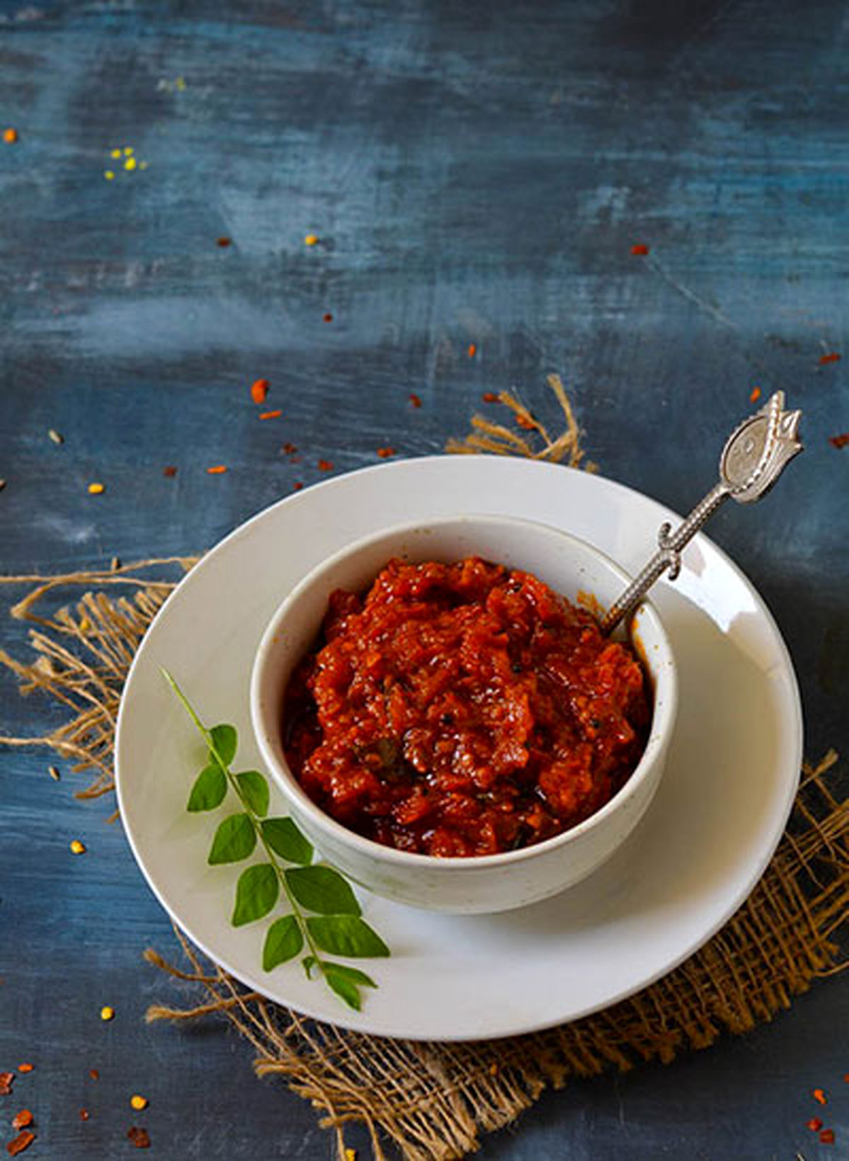 طرز تهیه ترشی گوجهفرنگی هندی