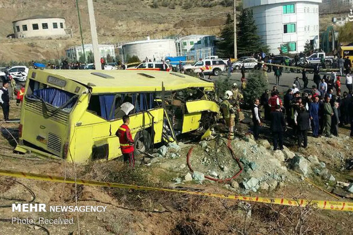 چرانظارت آنقدر ضعیف بوده که اتوبوس دانشگاه آزاد معاینه فنی ندارد؟