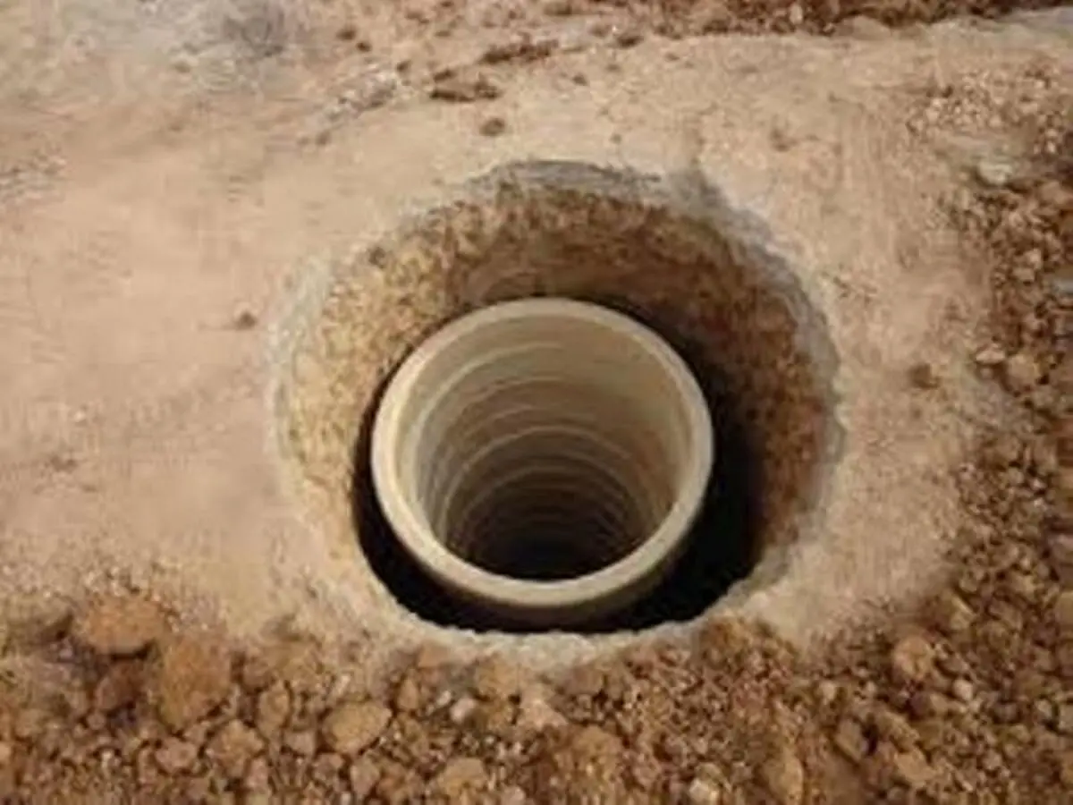 آتش نشانان کرج کارگر 57 ساله را از مرگ نجات دادند