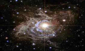 شکار تصویر زیبای سحابی به وسیله هابل + عکس