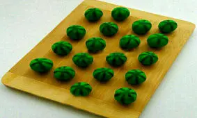 طرز تهیه شیرینی بادامی هندوانه ای