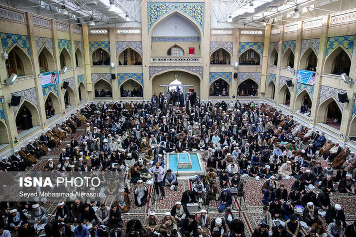 انتقاد روزنامه جمهوری‌ اسلامی از بودجه حوزه‌های‌ علمیه