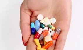 مردم از نگهداری دارو در منازل خودداری کنند