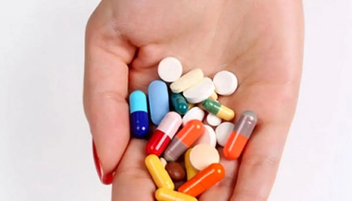 مردم از نگهداری دارو در منازل خودداری کنند