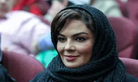 عکس/ سارا خوئینی‌ها با سبیلِ مردانه