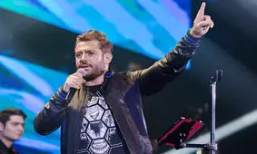 ویدئو/۲ دقیقه سکوت در کنسرت امروز محمدرضا گلزار به احترام اذان