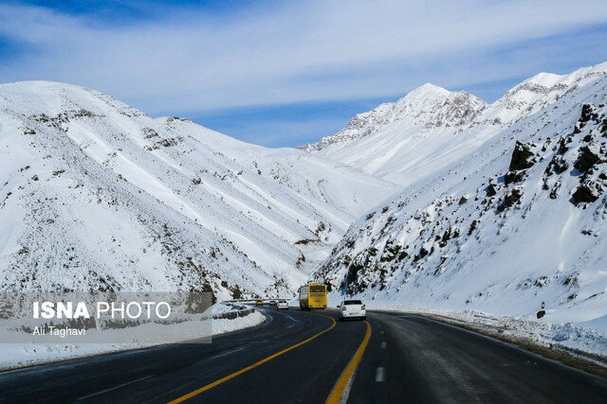 هیچیک از محورهای همدان مسدود نیست
