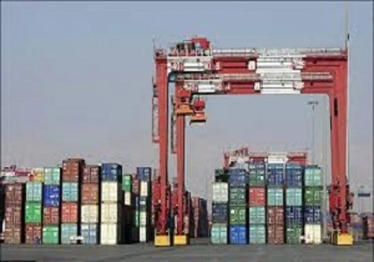 افزایش ۴۷ درصدی صادرات کالا از طریق گمرکات استان