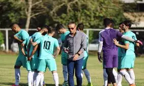 بازیکنان پدیده مدیران باشگاه را تهدید کردند