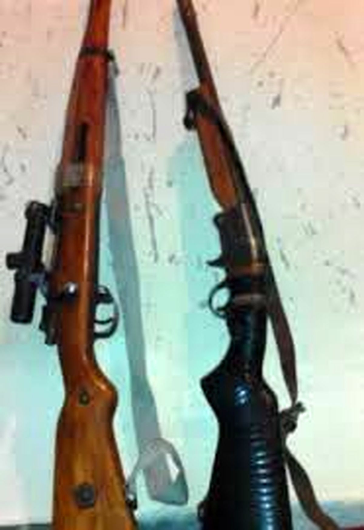 ۲ قبضه اسلحه شکاری از متخلفین قبل از اقدام به شکار در الیگودرز کشف شد