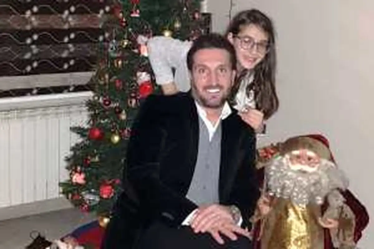عکس ادموند بزیک و دخترش به مناسبت کریسمس