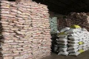 کشف بیش از ۱.۵ تن برنج قاچاق و خارجی در شهرستان بهار