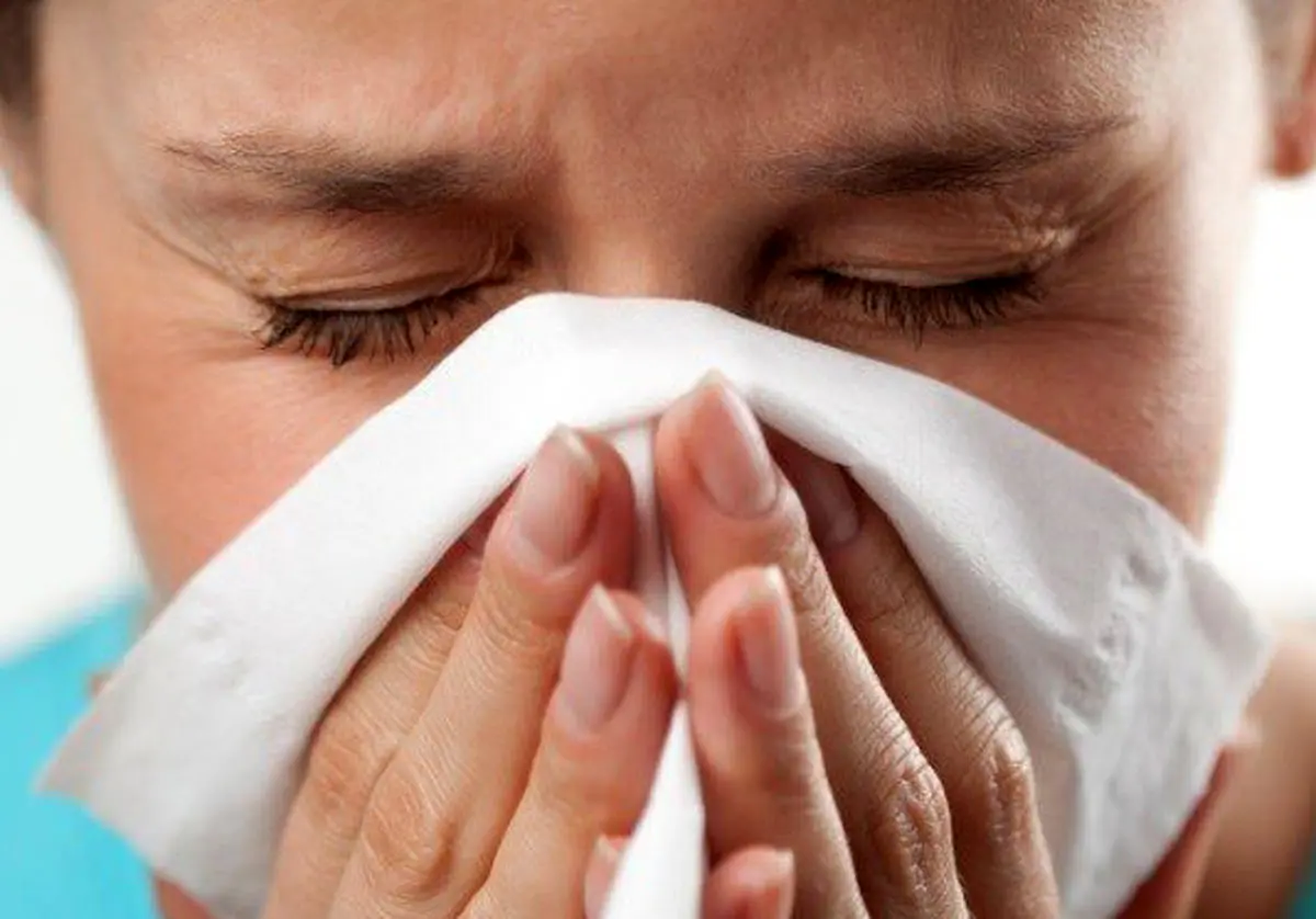 چگونه زمانی که دچار آنفلونزا شده‌ایم آب بدنمان را حفظ کنیم؟