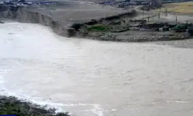 طغیان رودخانه و تخریب راه‌ارتباطی در «دشمن زیاری» + فیلم