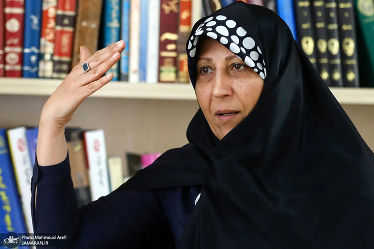 فاطمه هاشمی: رفتار پدرم در سال 88 مانند گذشته بود/ پرونده مرگ پدرم را در شورای عالی امنیت ملی بستند/ ​هیچ‌کدام از مدارکی که در کشوی میز پدرم وجود داشت، دیگر نبود