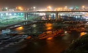 ۲ جوان گرفتار روی آسیاب‌های قدیمی رودخانه دز نجات یافتند