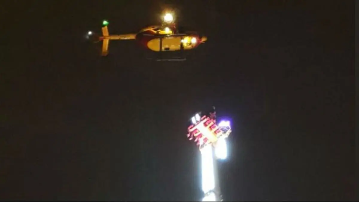 نقص فنی دستگاه بازی؛ ۸ نفر سال نو میلادی را در آسمان تحویل کردند