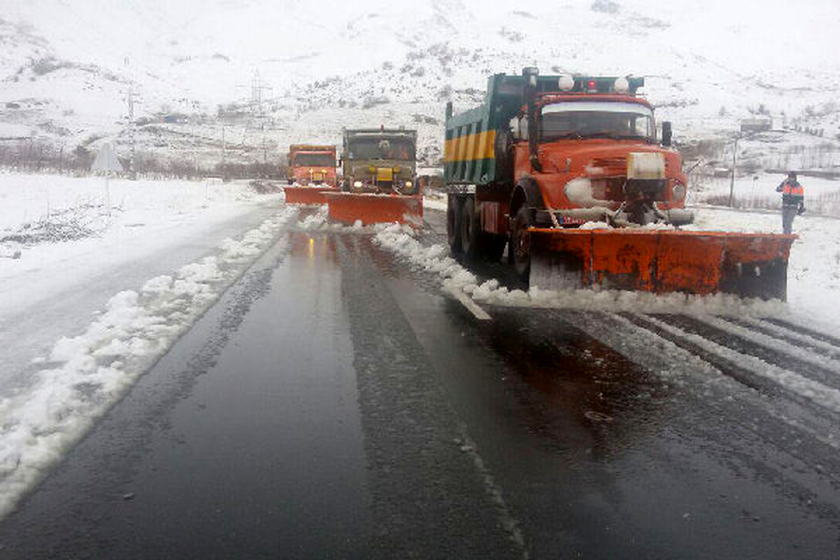 راه ارتباطی ۱۲۰ روستای هشترود مسدود شد