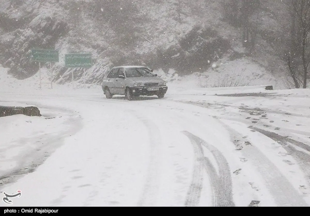 پلیس‌راه لرستان نسبت به لغزندگی شدید جاده‌ها هشدار داد