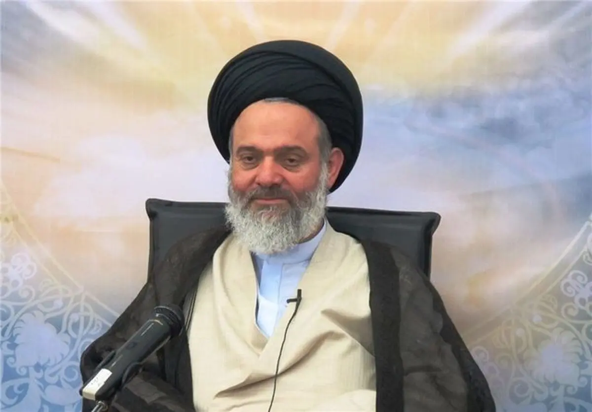 حسینی‌بوشهری: اجازه سرخوردگی مردم نسبت به آرمان‌های انقلاب را ندهیم