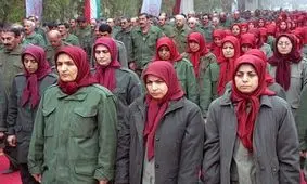 بیلبورد جنجالی کنسرت بانوان با پوشش مشابه "گروهک تروریستی منافقین" در اتوبان تهران