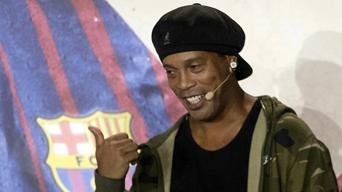 اسطوره برزیلی بارسا همچنان ممنوع الخروج!