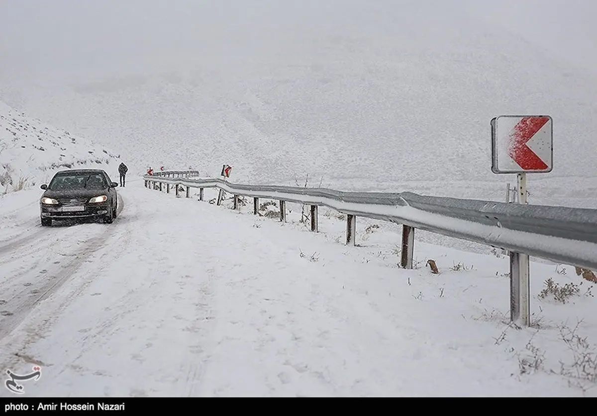 کولاک برف گردنه‌های چهارمحال و بختیاری را فرا گرفت