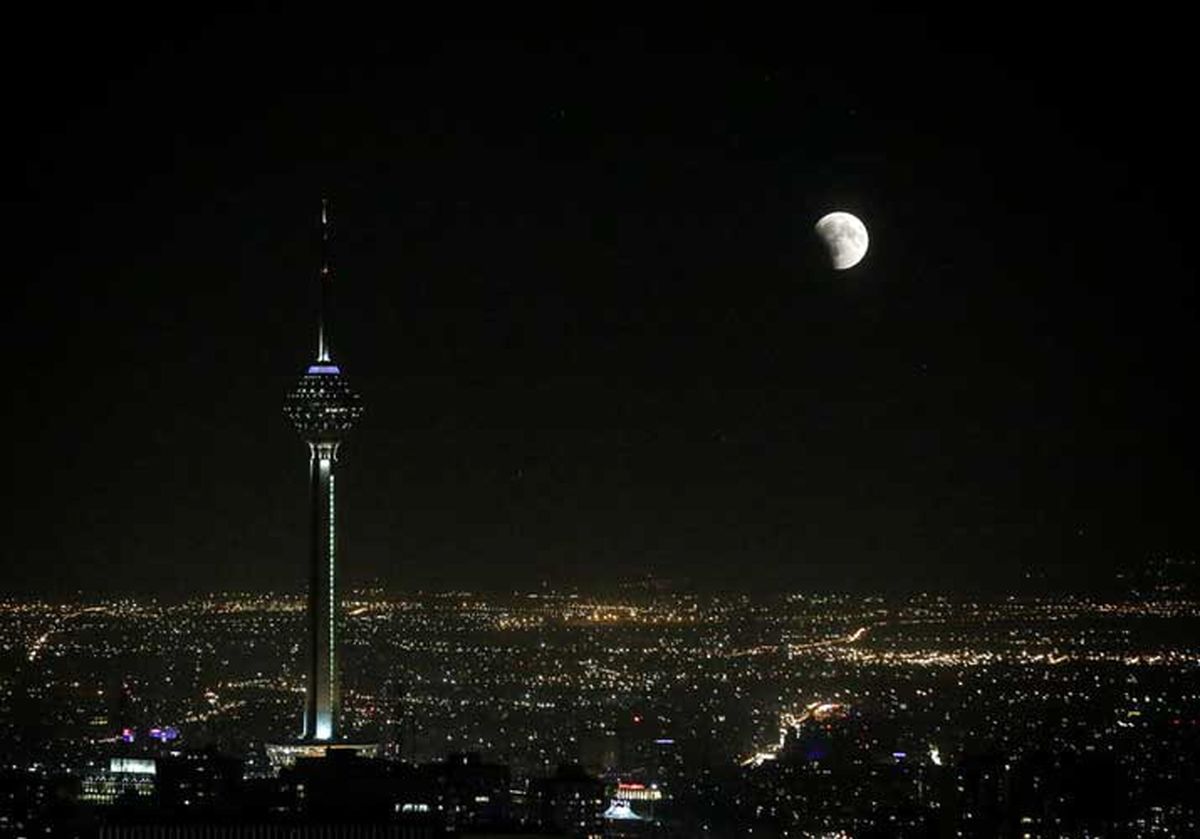 اول بهمن شاهد آخرین ماهگرفتگی کامل باشید