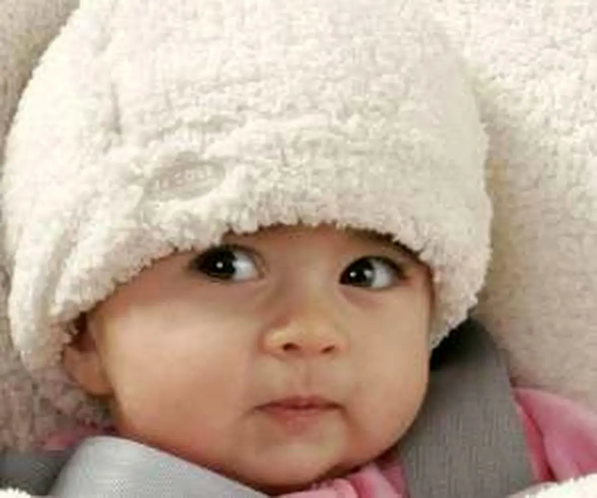 محافظت از پوست لطیف نوزاد در سرمای زمستان