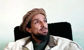 سفر در زمان؛ «سردار سلیمانی در کنار احمد شاه مسعود»؛ دهه 70/ عکس
