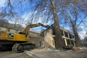 تخریب بنای وزارت نیرو در حریم رودخانه کرج