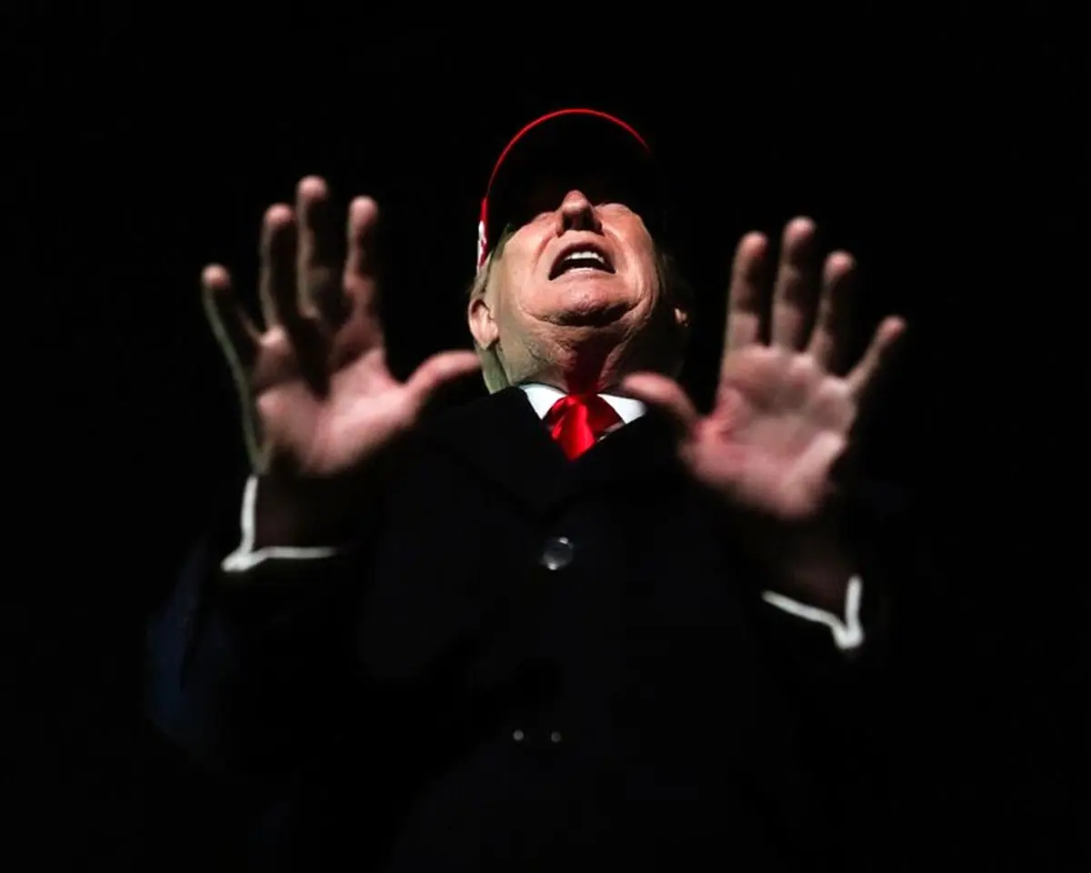 گاردین: ترامپ به شدت به راهی برای خروج از جنگ نیاز دارد